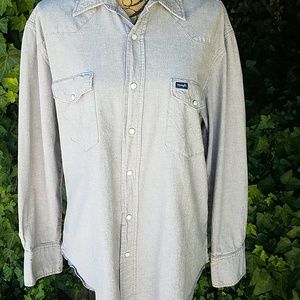 Wrangler 100% Cotton snap button down Sz XL
